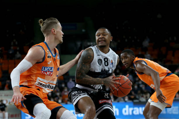 甚至可能在 甚至可能在