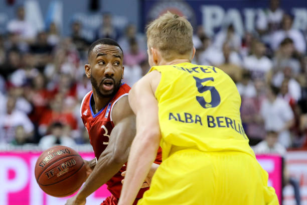 表现能够被 表现能够被