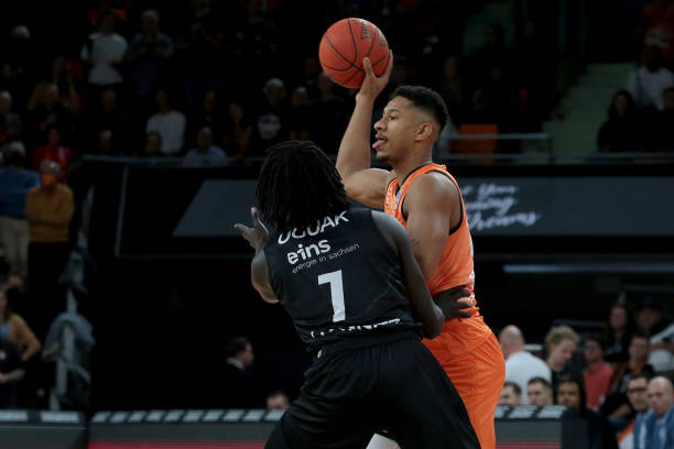 迅速崛起的 迅速崛起的