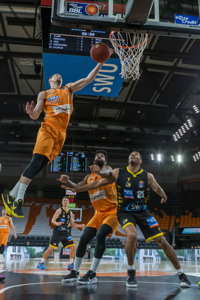 在关键分上 在关键分上