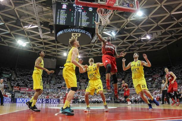 崛起的华裔 崛起的华裔